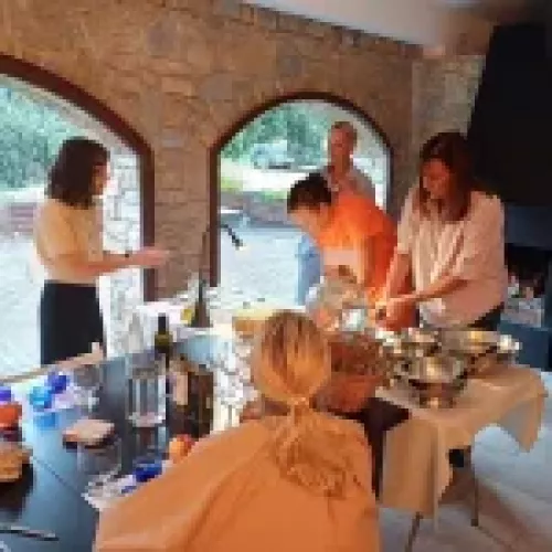 Agneta Experience olive oil tourism in Barcelona