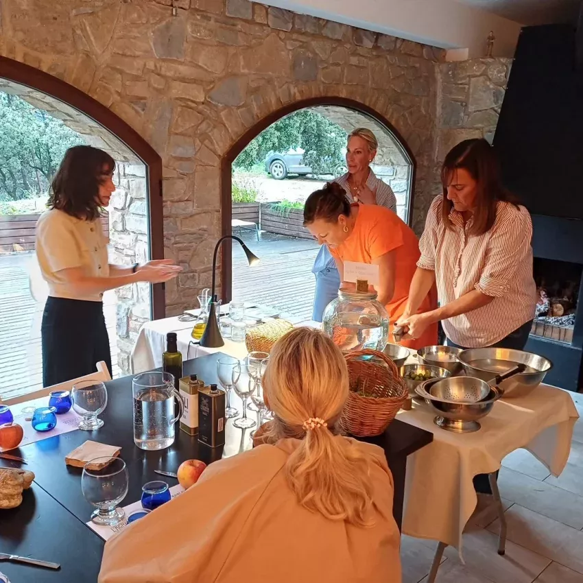 Agneta Experience olive oil tourism in Barcelona